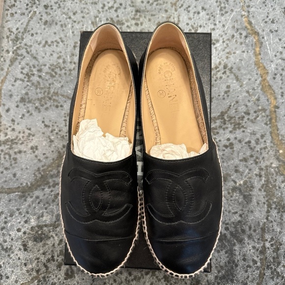 Chanel Espadrilles: Black Lambskin - Picture 5 of 7
